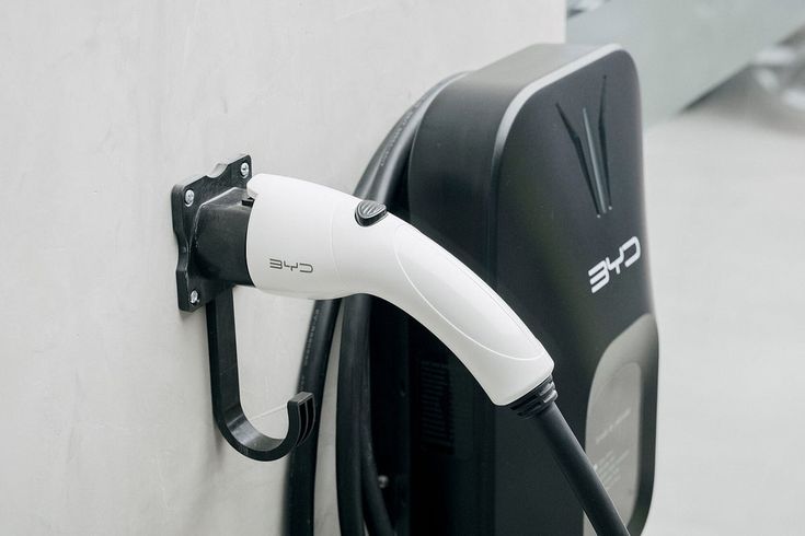 Veturë elektrike apo hibride
