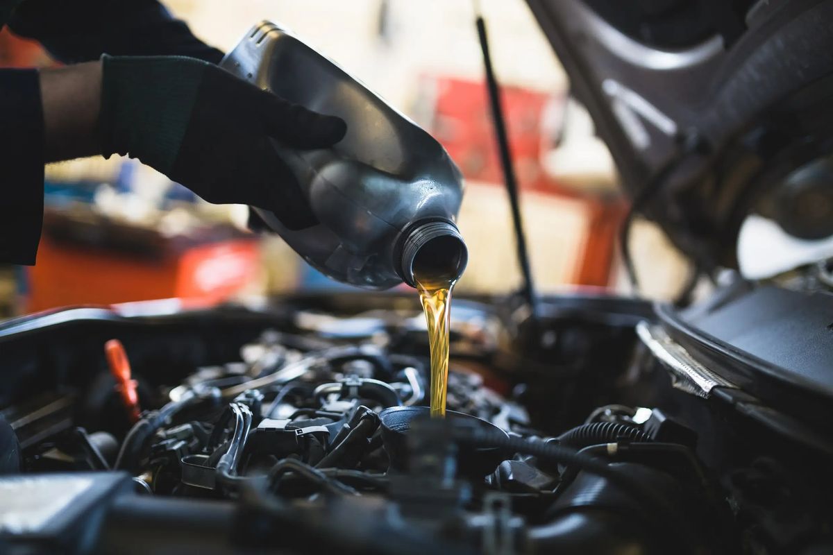 Kur duhet me ndrru vajin e ndrruesit automatik te Audi?
